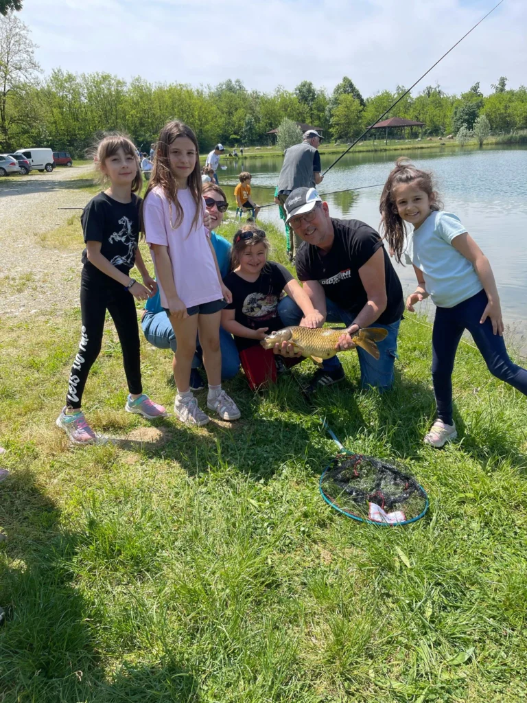 Andrea e bambini al Lago Mallone